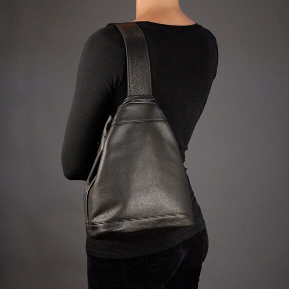 Sven Design Black Napa Leather Sling/Tote - Picture 12 of 15